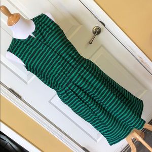 Ann Taylor Sleeveless Navy & Green  Stripped Dress